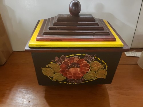 Decorative wooden floral - decorative, felt