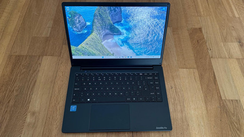 Dynabook satellite pro - dynabook,