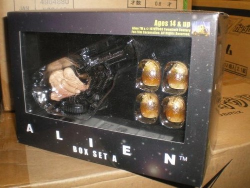 Medicom toy kubrick alien - toy,