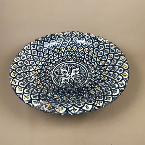 Large moroccan plate - moroccan, scallop