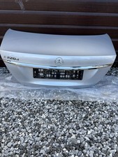 MERCEDES E CLASS E220 SALOON