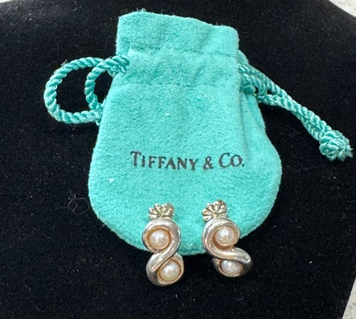 Tiffany infinity pearl - co,