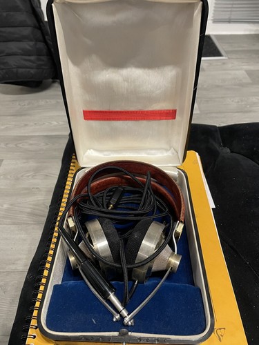 Pioneer vintage headphones - pioneer,