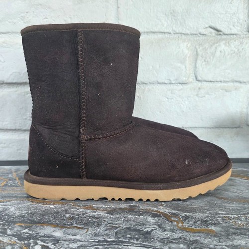 Ugg classic short chocolate - short,