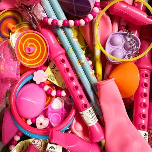100 pcs girls - 100,