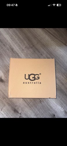 Ugg australia woman size 6 - size,