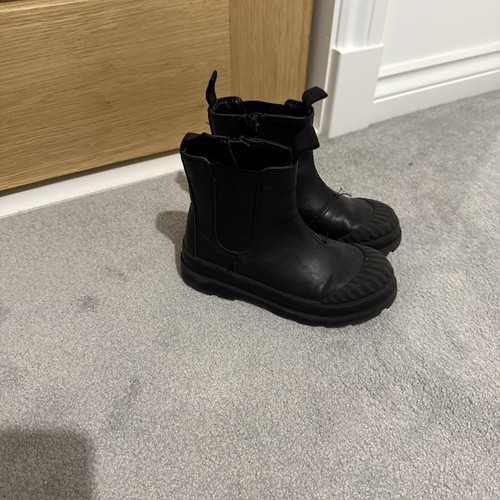 Black chelsea winter boots - winter,