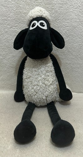 Large shaun the sheep - shaun,