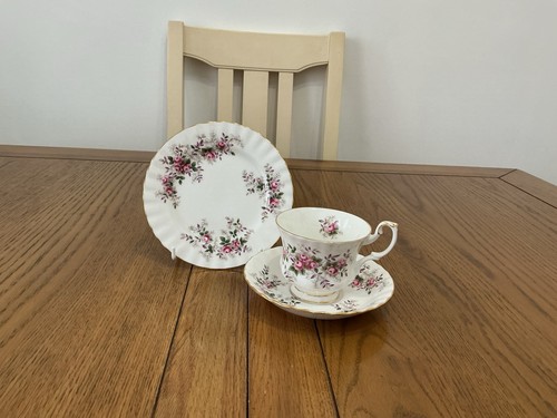 Royal albert fine bone - royal,