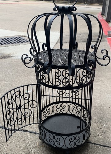 Large vtg wrought iron - large,