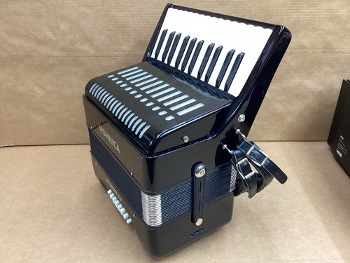 Hohner student 18bass - ii,