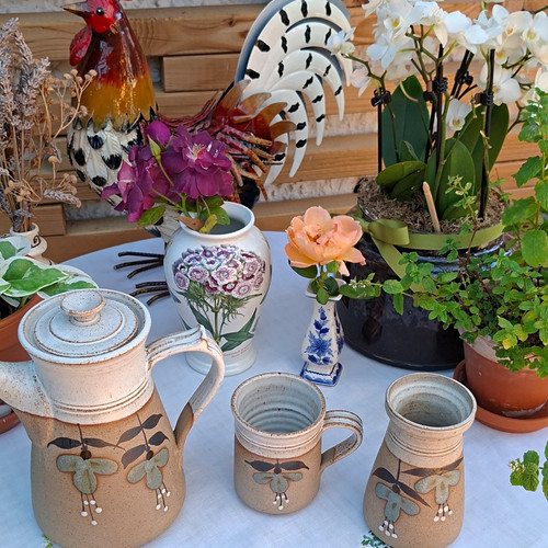 Poole pottery speckled - poole,