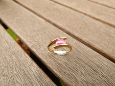 18ct Yellow Gold Ring and Pink