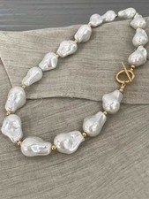 Retro Vtg Chunky BAROQUE PEARL Beaded Choker Toggle NECKLACE White Pearls Gold