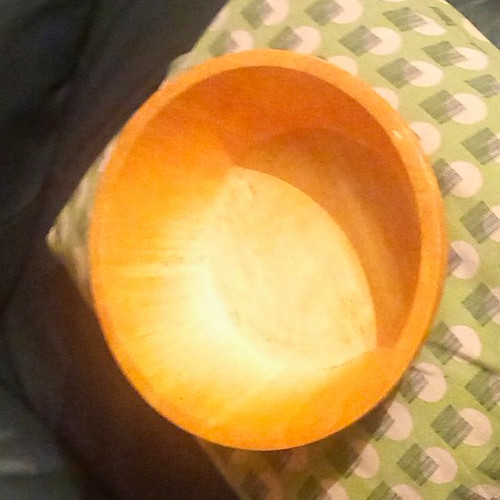 Round wooden serving bowl - round,