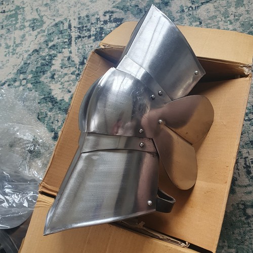 15th century reenactment knee - 15th,