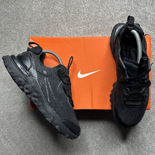 Triple black nike dimsixes - black,