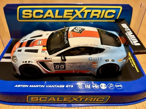 Mint scalextric c3622 aston - scalextric,