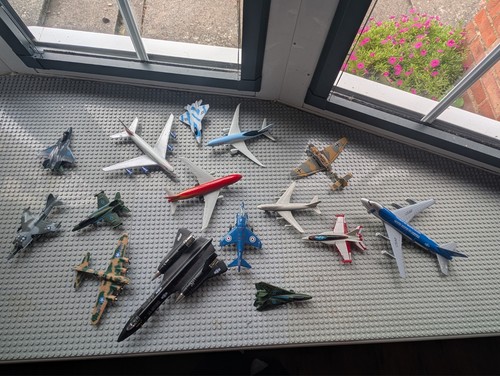 Toy planes job lot including - -,