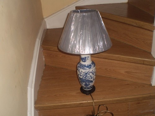 Chinese blue white table lamp - table,