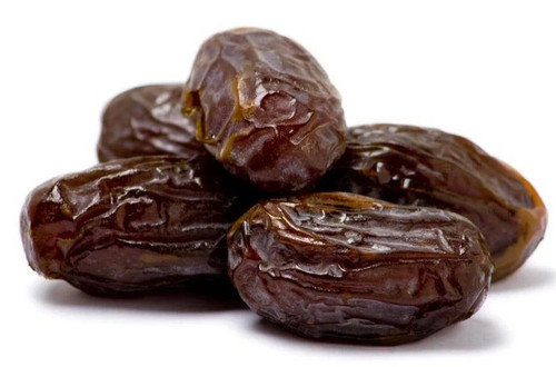 Palestinian medjoul dates 1 - palestinian,