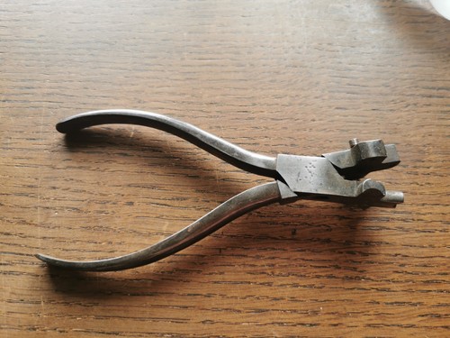 Barrel hook punching pliers - barrel,