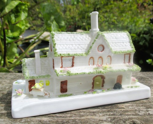 Vintage coalport cottages - vintage,