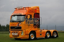 Truck photo Volvo FH tractor