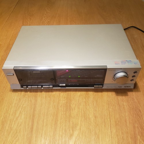 Aiwa f220 stereo cassette - aiwa,