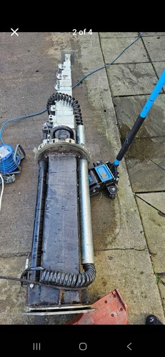 Hydrulic lighting tower mast