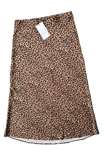 Zara leopard skirt medium - medium, midi
