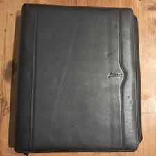 Filofax Guildford Zip A4