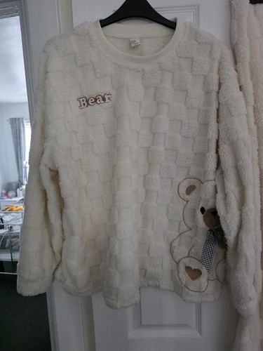 Ladies pyjamas - ladies,