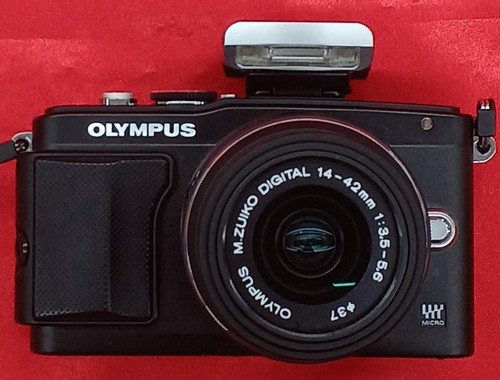 Olympus pl5 mirrorless - olympus,