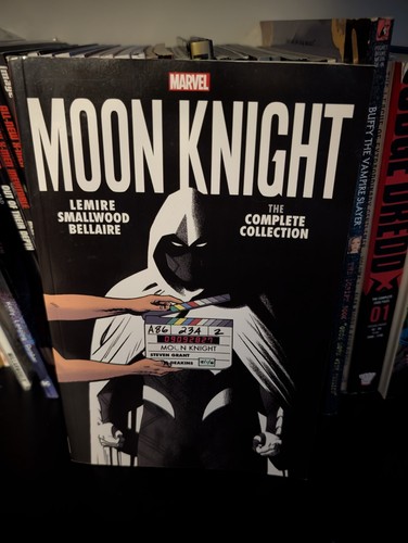 Moon knight lemire - knight,