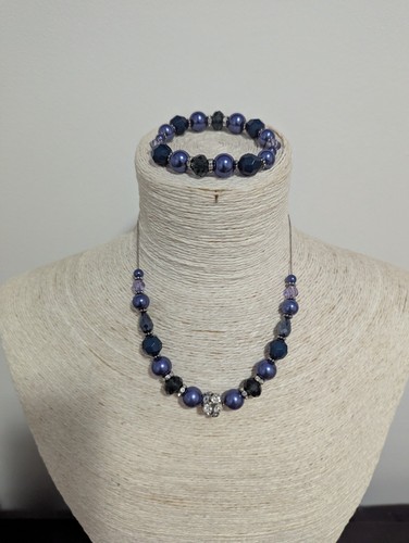 Buckingham jewellery set boxed - buckingham,
