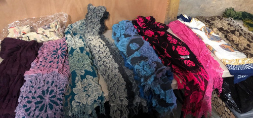 Joblot ladies scarves - of,