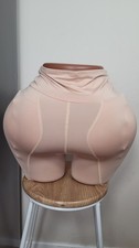 Hip and bum padded for hour