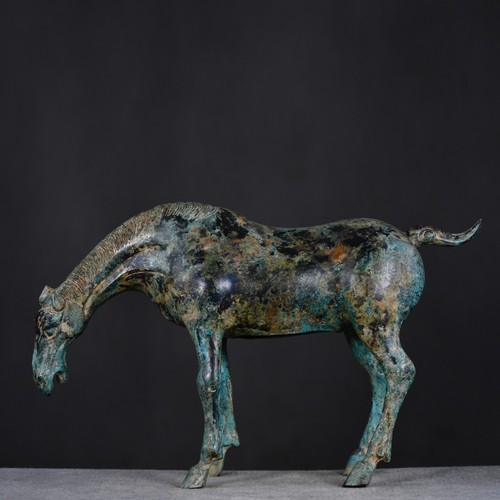 Vintage bronze drinking horse - drinking,