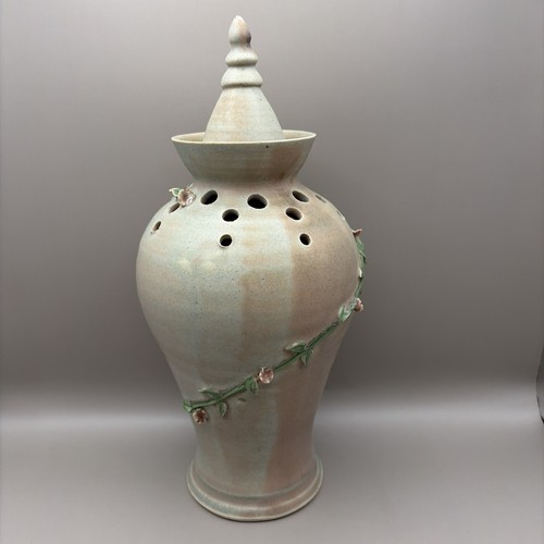 Large lidded potpourri flower - large,