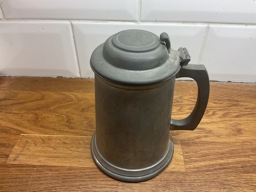 Pewter tankard with lid and - pewter,