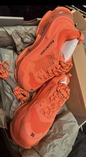 Balenciaga Triple S Size 3 (US