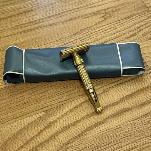 Vintage 1960 gillette toggle - vintage,