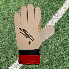 Gianluigi Donnarumma Signed
