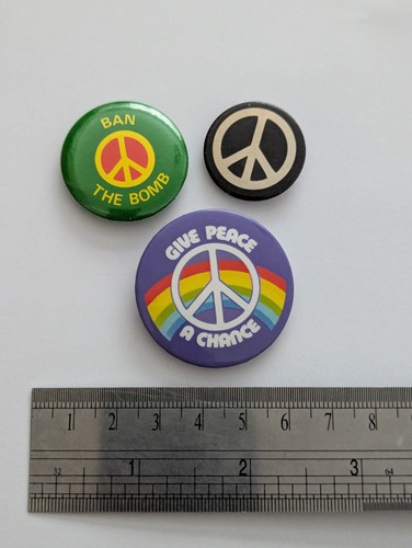 Cnd anti nuclear pin - anti, badges