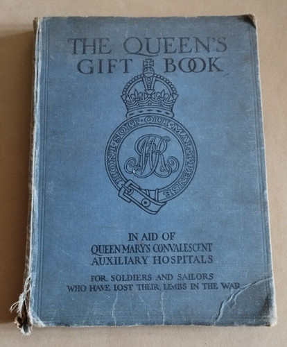 The queen gift book - queen's,