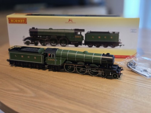 Hornby r3989 lner 6 - r3989, a1