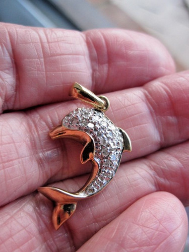 Stunning 9ct yellow gold pave - 9ct,