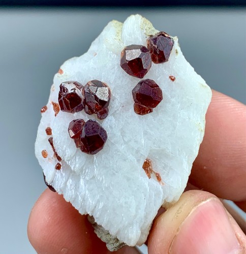 22gram natural red - natural, garnet