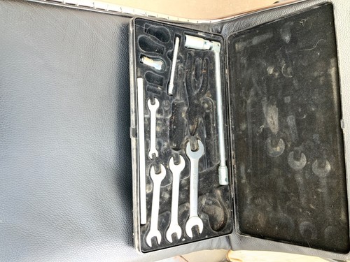 Jaguar xjs v12 tool - jaguar, in